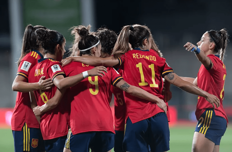 挪威女足在比赛中奋勇拼搏取得胜利(挪威女足在比赛中奋勇拼搏取得胜利的是谁) 挪威女足在比赛中奋勇拼搏取得胜利(挪威女足在比赛中奋勇拼搏取得胜利的是谁)