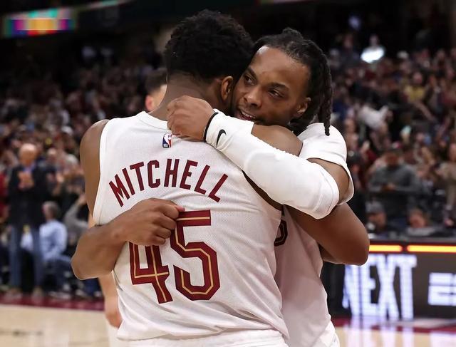 包含冰与火的碰撞!瑞士队对阵丹麦队,场上擂台竞技!的词条 包含冰与火的碰撞!瑞士队对阵丹麦队,场上擂台竞技!的词条