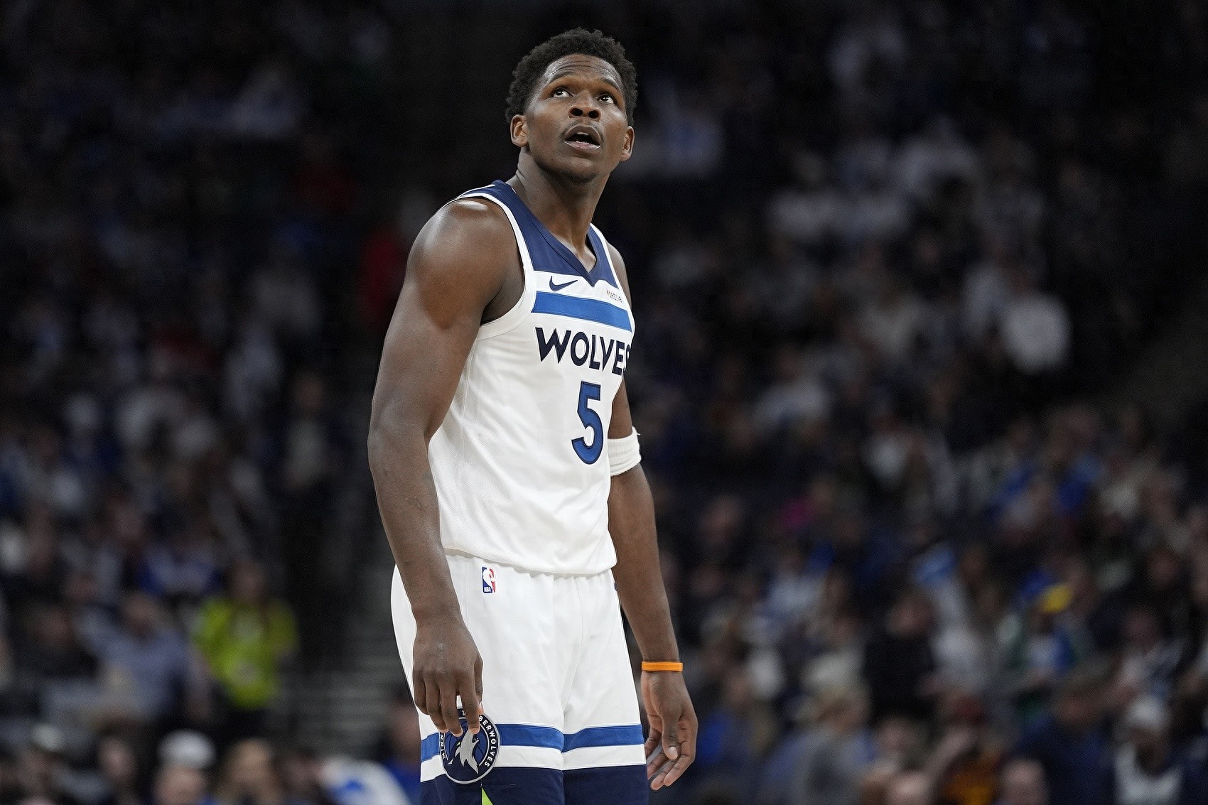 aoa体育直播-森林狼新援表现让人眼前一亮的简单介绍