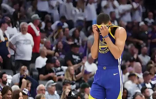 关于勇士对公牛！库里狂砍防守欠缺导致比分重索的信息