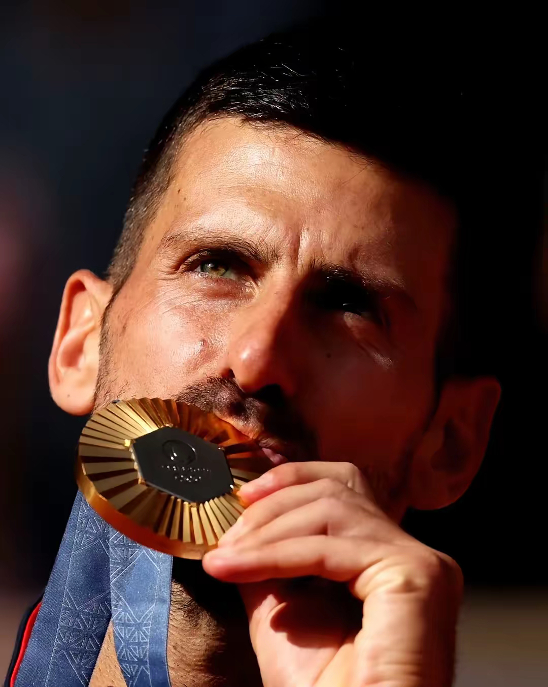 世界各国选手在比赛中奋力拼搏