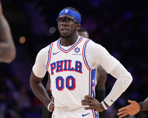 沙尔克04新援表现抢眼,助球队赢得宝贵三分的简单介绍 沙尔克04新援表现抢眼,助球队赢得宝贵三分的简单介绍