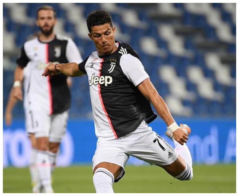 aoa体育教练-尤文图斯签下巴西新星，球迷期待