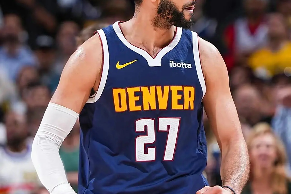 意乙老牌队蓝军重建，引进多名实力球员的简单介绍