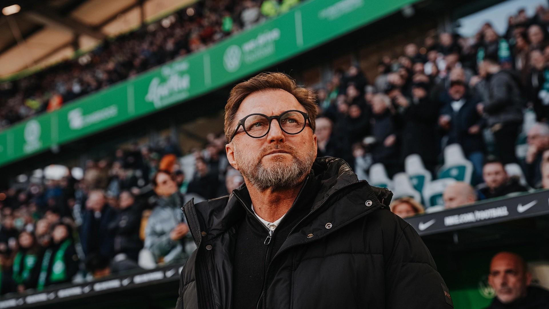 包含沃尔夫斯堡中场失误频频,主帅或考虑调整阵容的词条 包含沃尔夫斯堡中场失误频频,主帅或考虑调整阵容的词条