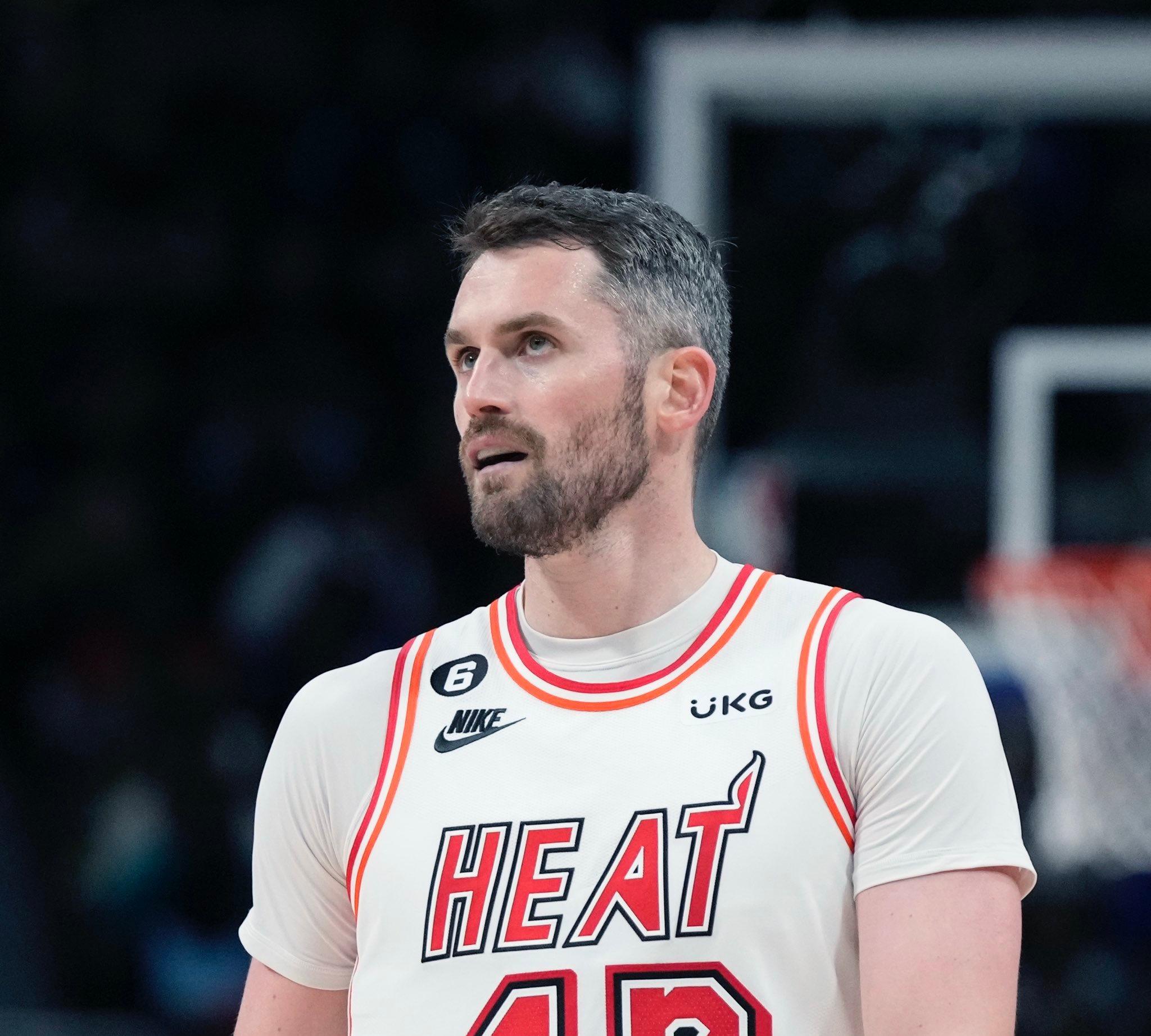 热火队再度迎战爵士队 热火队再度迎战爵士队