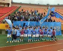 比洛耶特坐镇主场，豪取大捷