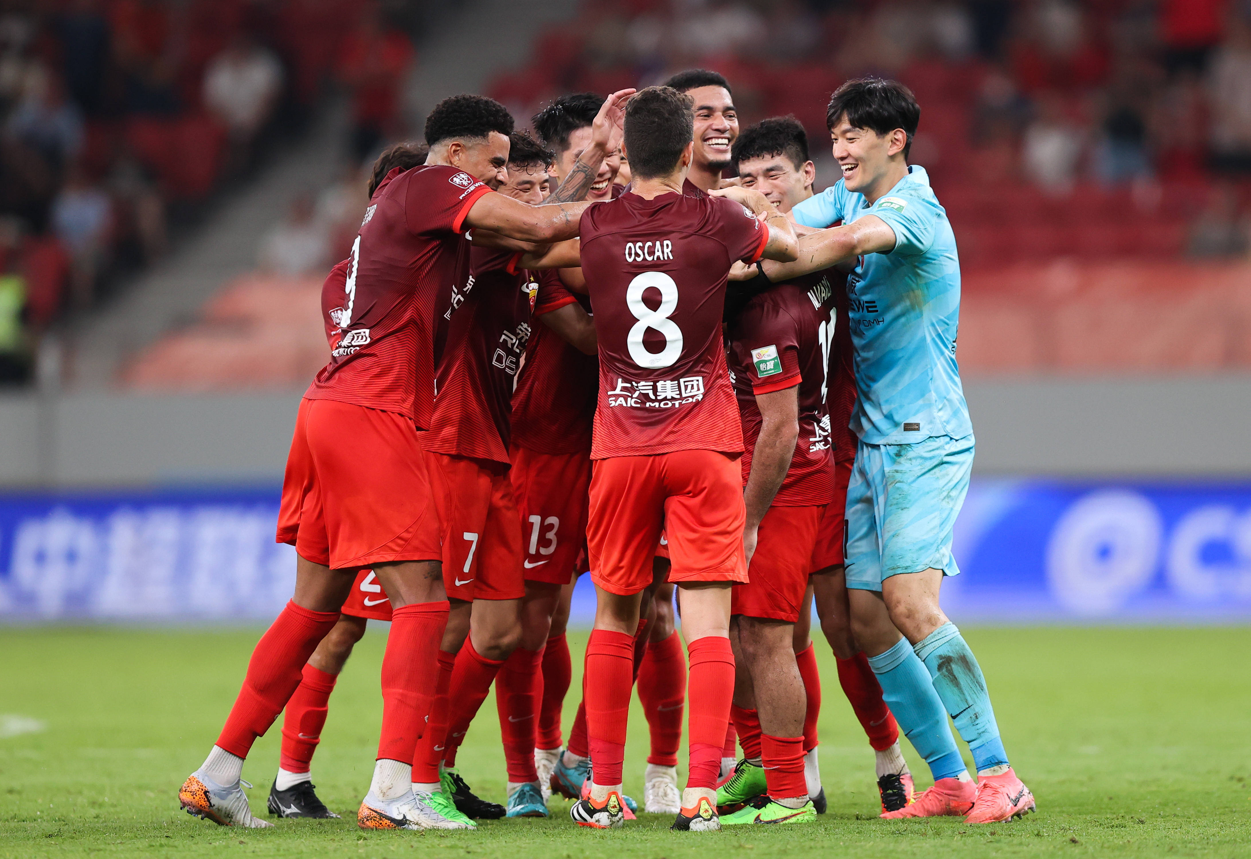 球迷热议中超球员转会传闻，备受关注的简单介绍