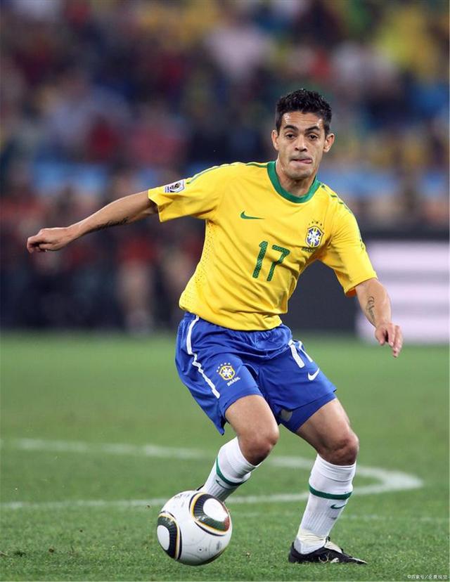 包含沃尔夫斯堡客场战平,稳居积分榜中游的词条 包含沃尔夫斯堡客场战平,稳居积分榜中游的词条