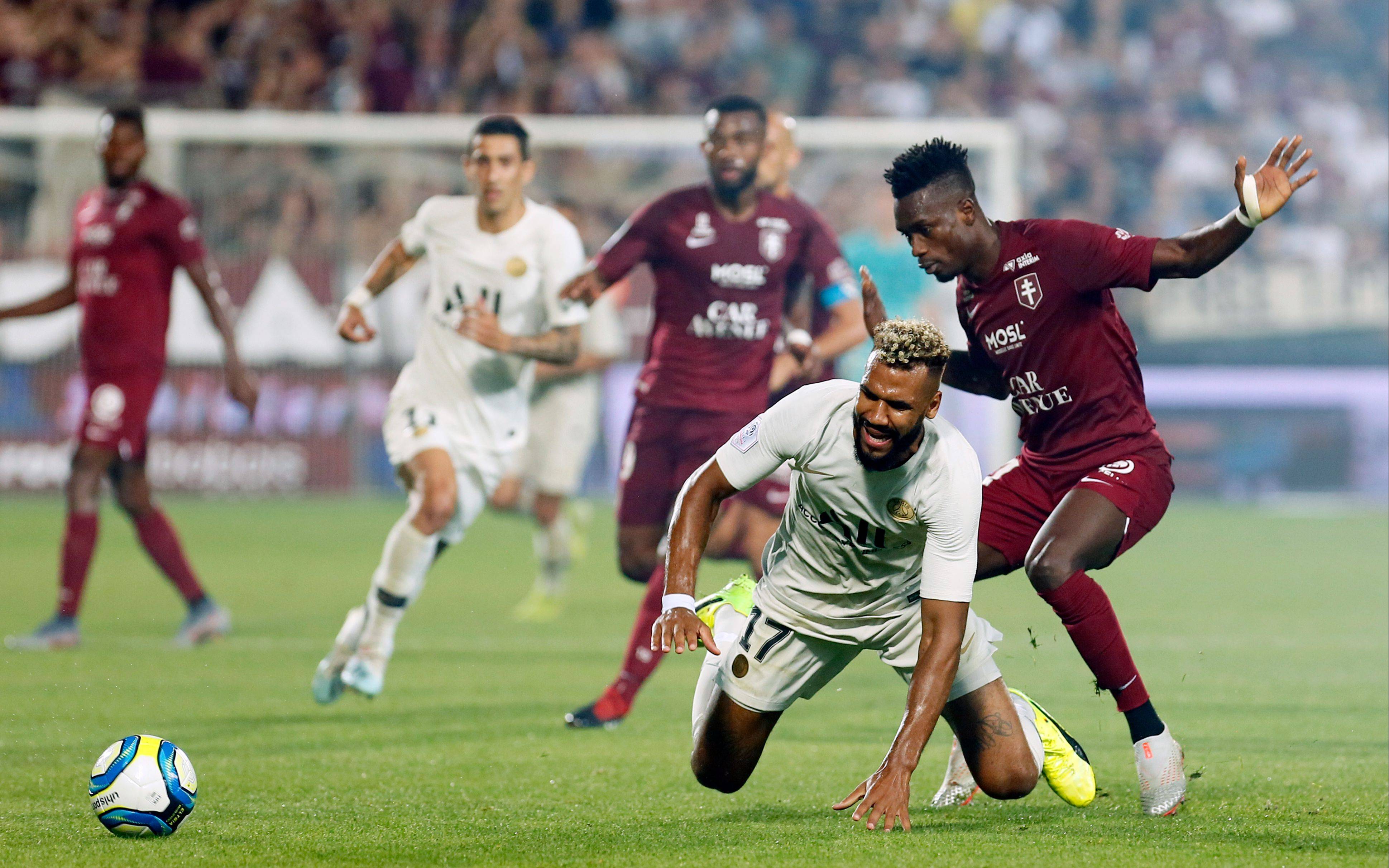 aoa体育教练-足球场上惊现高潮迭起的比赛盛况